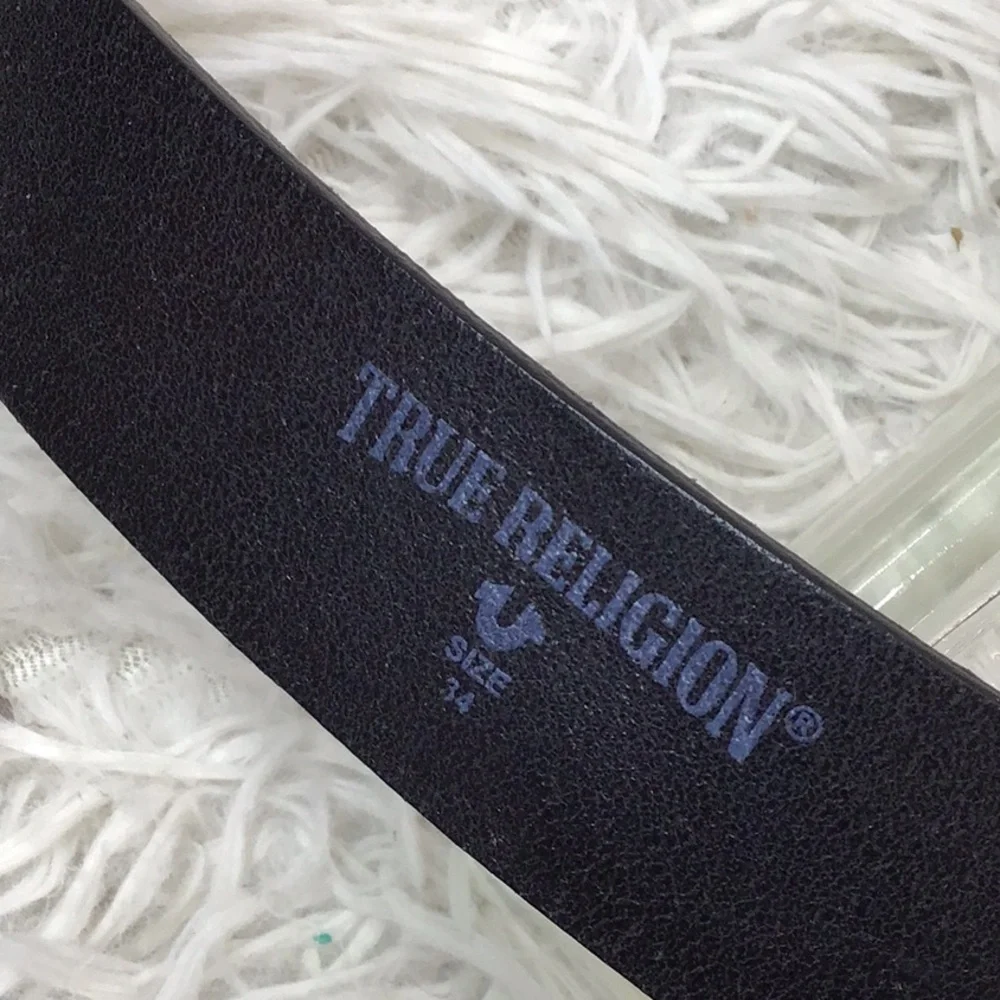 True Religion Black leather Belt with Gold Horseshoe Logo Buckle